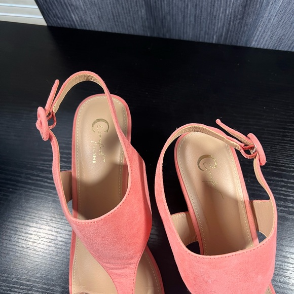Chic Coral Sandals by Corso Como - Picture 4 of 6